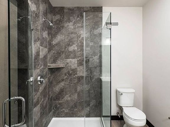 4th image of 627 Orchard Ct Unit 215