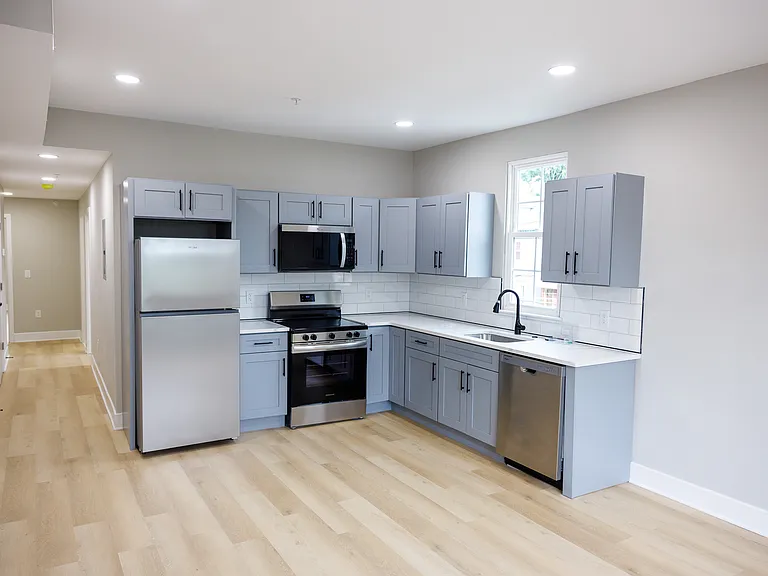 1201 Lindley Ave #3 — Photo 18