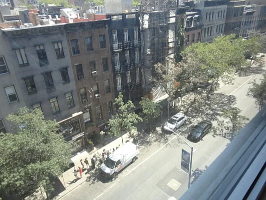 Sold by Sotheby's International Realty | media 6