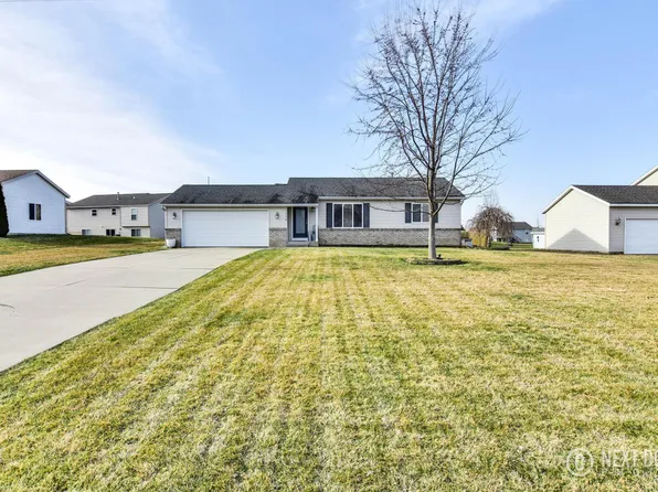 11776 Greenly St, Holland, MI 49424