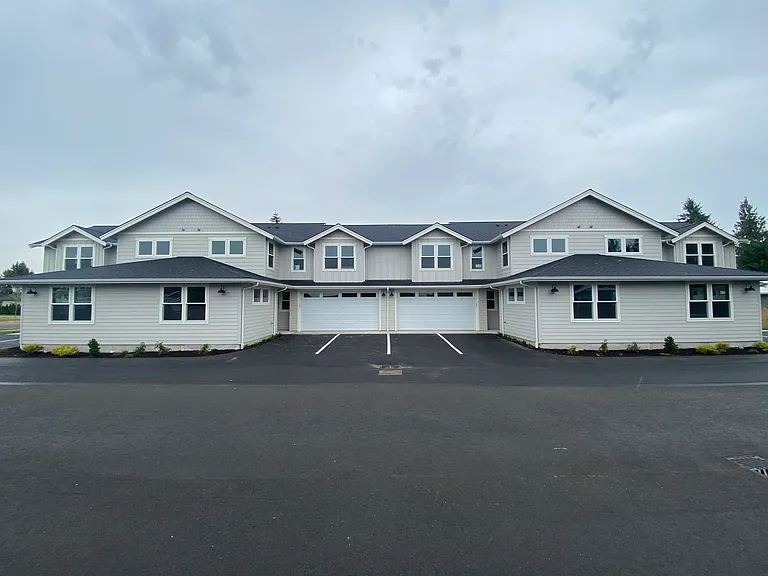 2058 Aaron Dr — Photo 58