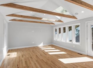 161 Saint Mary St, Needham, MA 02494