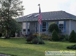 15 Long Rd, Manorville, NY 11949