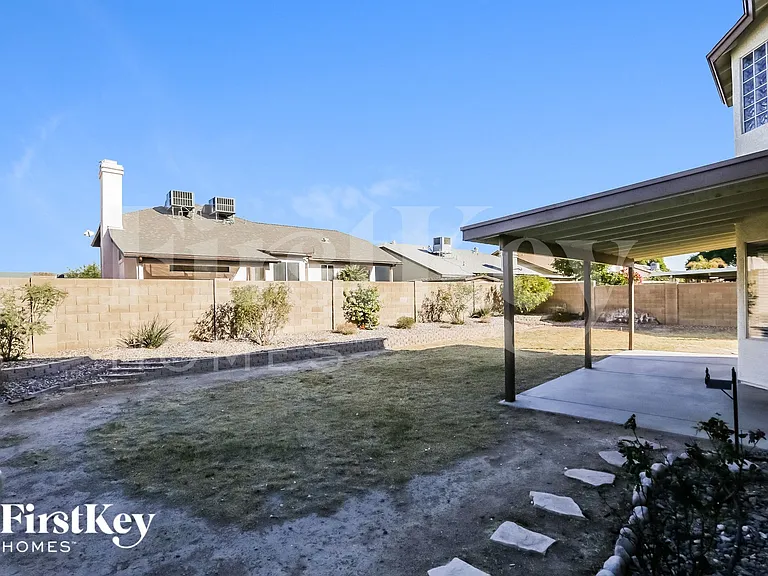 8736 W Tuckey Ln — Photo 14