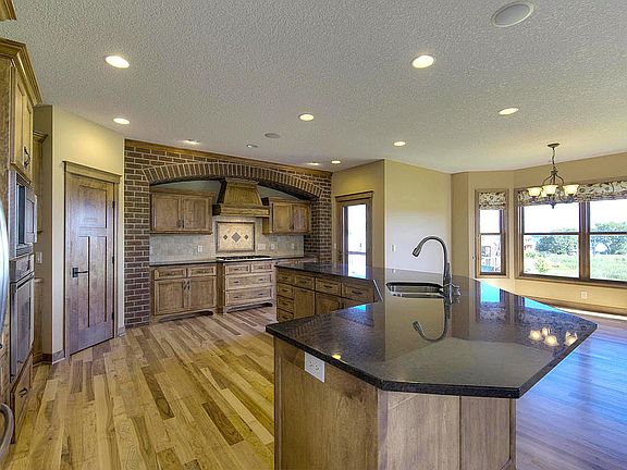 Gourmet Kitchen, Custom Cabinetry, Red Birch Flooring