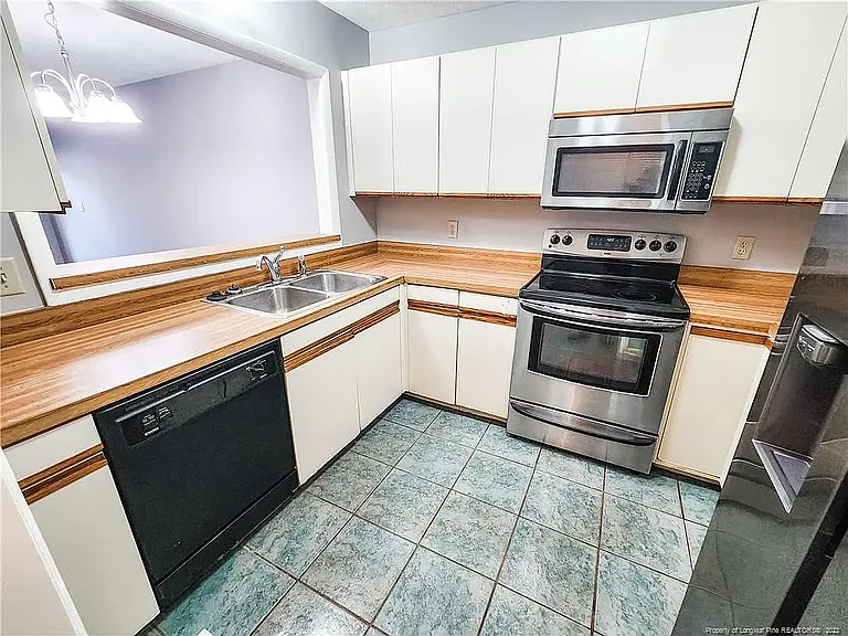 1165 Windham Ct — Photo 7