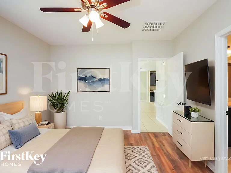 3734 Briarwood Estates Cir — Photo 10