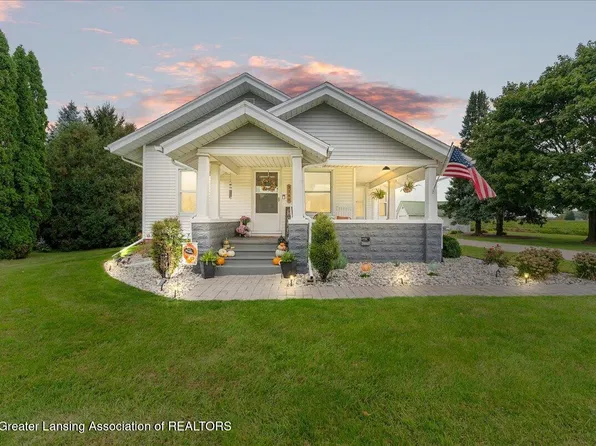 3148 W Parks Rd, Saint Johns, MI 48879