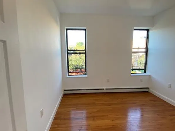 5940 Myrtle Ave #3, Ridgewood, NY 11385