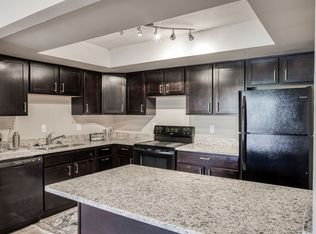 6701 N College Ave #203, Indianapolis, IN 46220