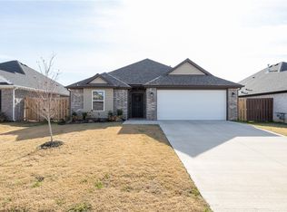 1105 Winifred Ave, Lowell, AR 72745