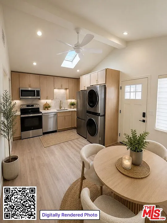 1 bed, 1.0 bath, 368 sqft, $2,395 — Photo 2