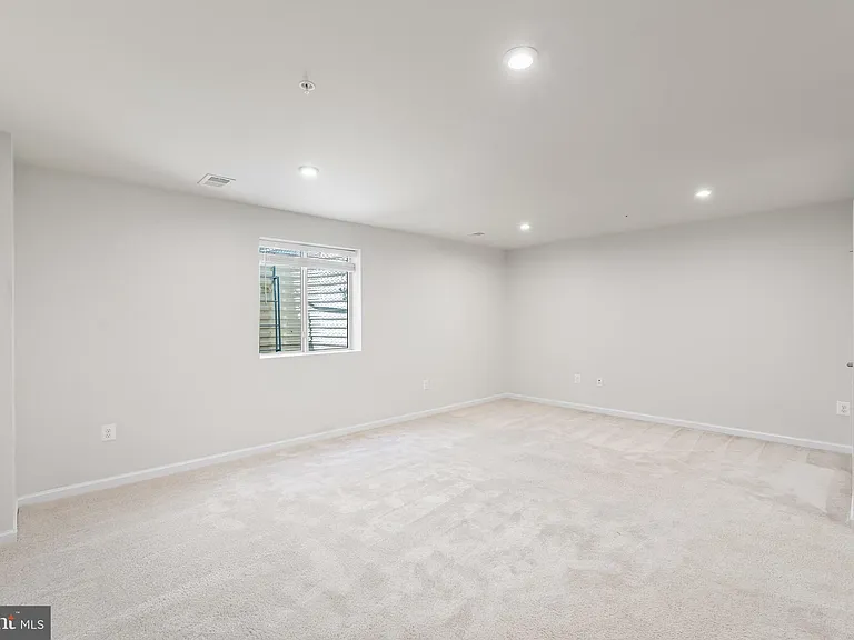 2657 Richmond Way — Photo 6