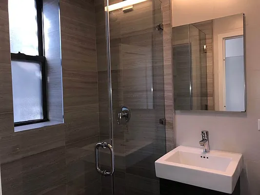 Rented by Stonehenge NYC LLC | media 19