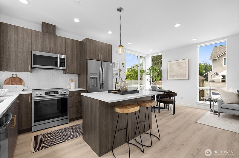 4th image of 2228 B NW 60th Street