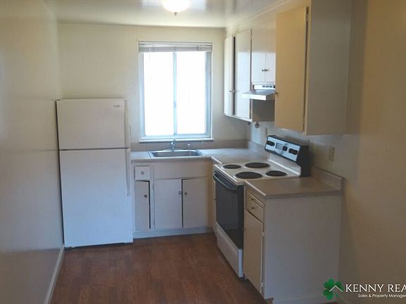5th image of 105 Alta Loma Dr APT 2