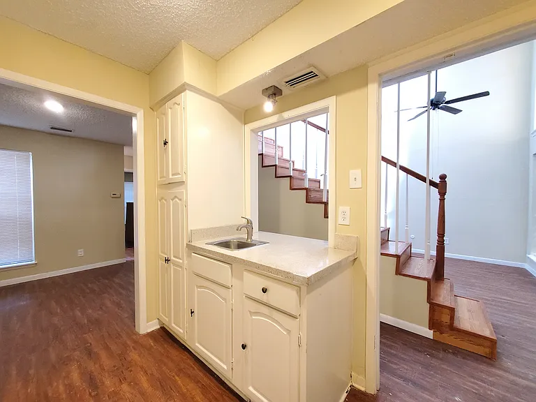 12735 Burninglog Ln — Photo 11