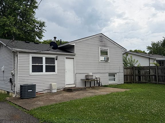 3rd image of 2056 Brookfield Rd