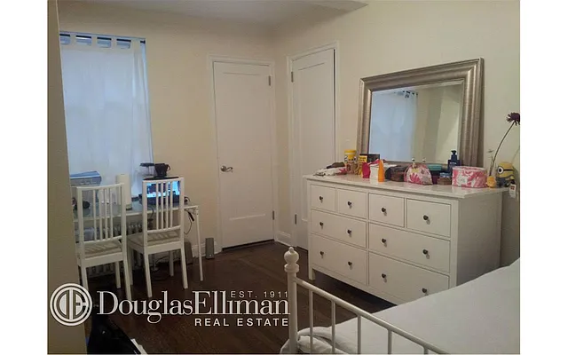 Rented by Douglas Elliman | media 27