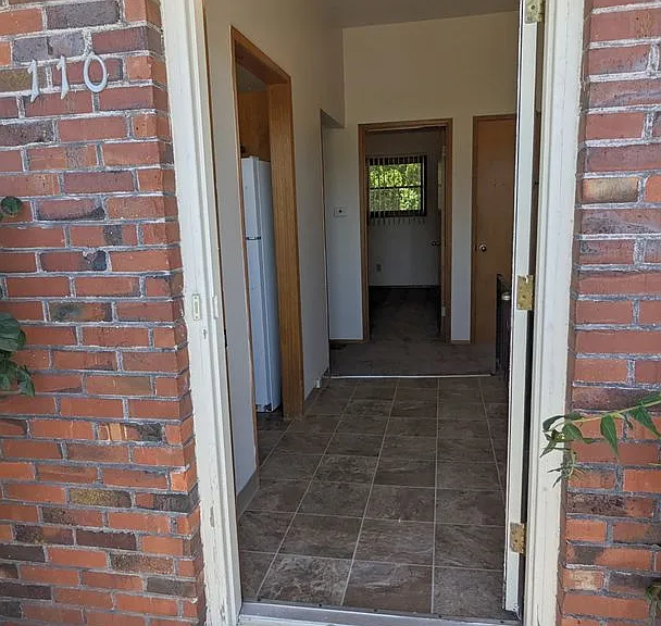 Bel Air Apartments — Photo 30