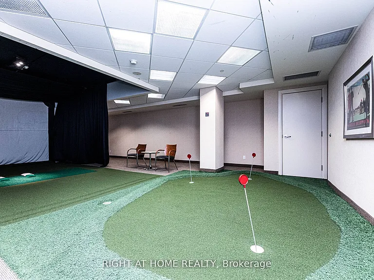 4978 Yonge St #2105 — Photo 17