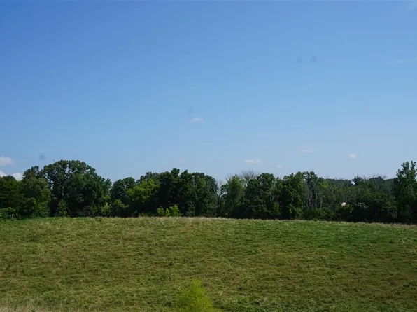 Valley Home Rd, Dandridge, TN 37725