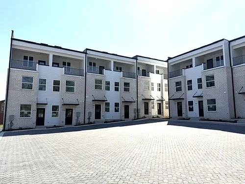 2203 Foster Ave #2205-2221 Photo 1