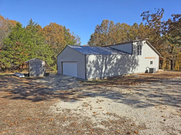 28442 Farm Road 1268, Golden, MO 65658