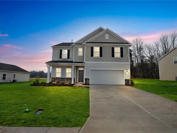 123 Piebald Dr, King, NC 27021