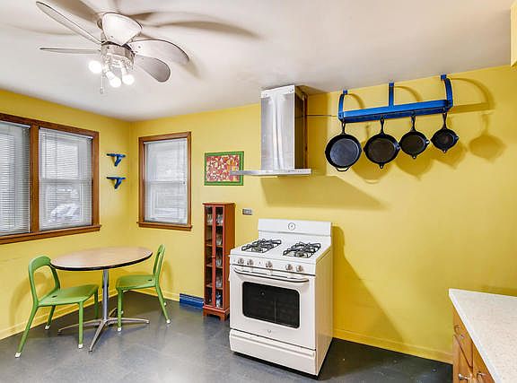 5th image of 2846 Willow St