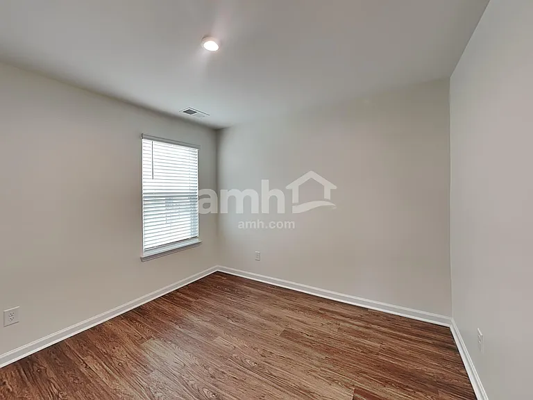 648 Hamilton Park Dr — Photo 20