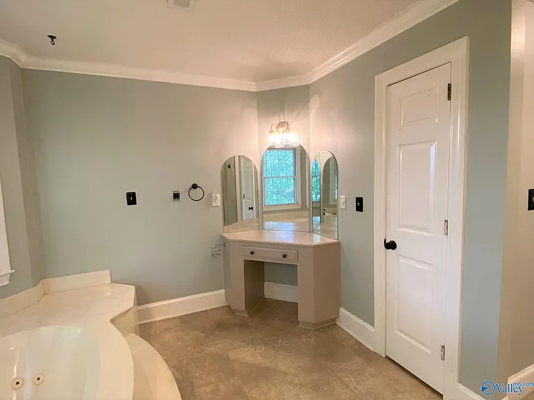 10103 Shadow Wood Dr SE — Photo 30