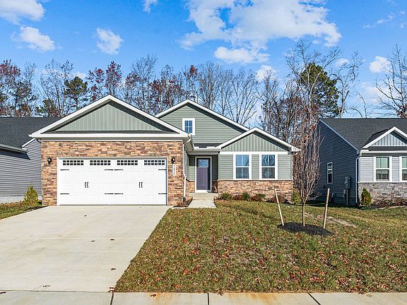 Quick Move-In Dominica Spring with Basement