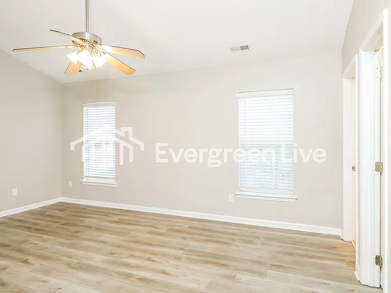 14801 Ashlight Dr — Photo 14