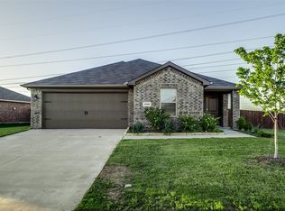 1769 Willow Creek Rd, Lancaster, TX 75146