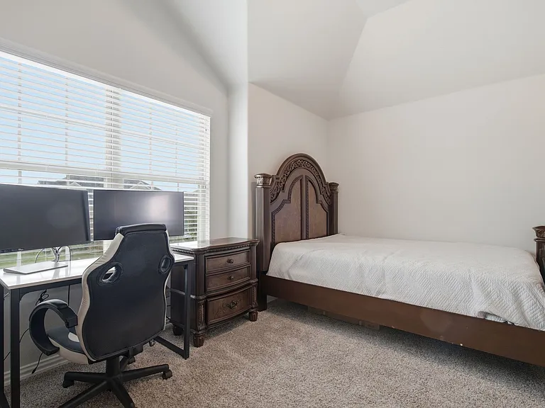 1216 Bayonet St — Photo 18