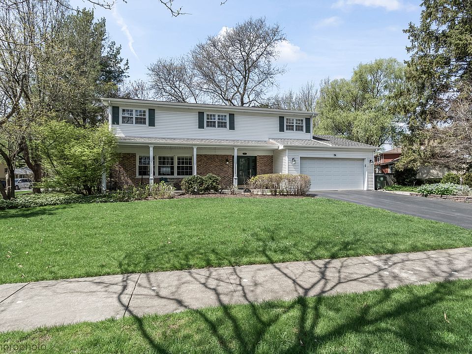 1st image of 901 Crestfield Ave