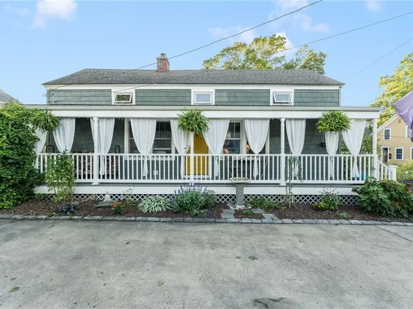 12 Pine St, South Kingstown, RI 02879