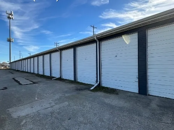 222 E Nevada Ave #6, Oshkosh, WI 54901