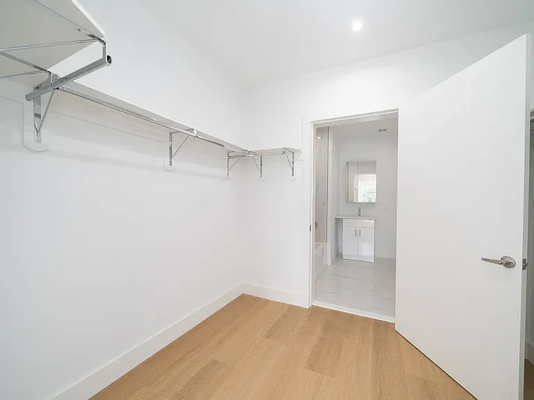 3310 Liberty Ave #507 — Photo 12