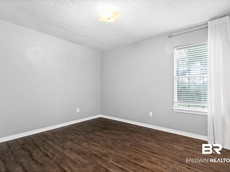 16216 Pointer Dr — Photo 13