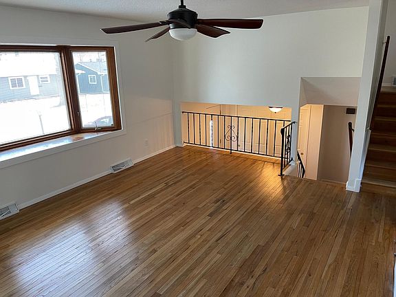 4th image of 2904 Greenway Dr