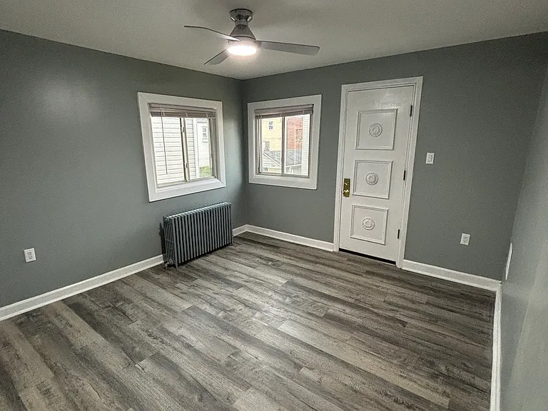 628 Edmond St — Photo 12