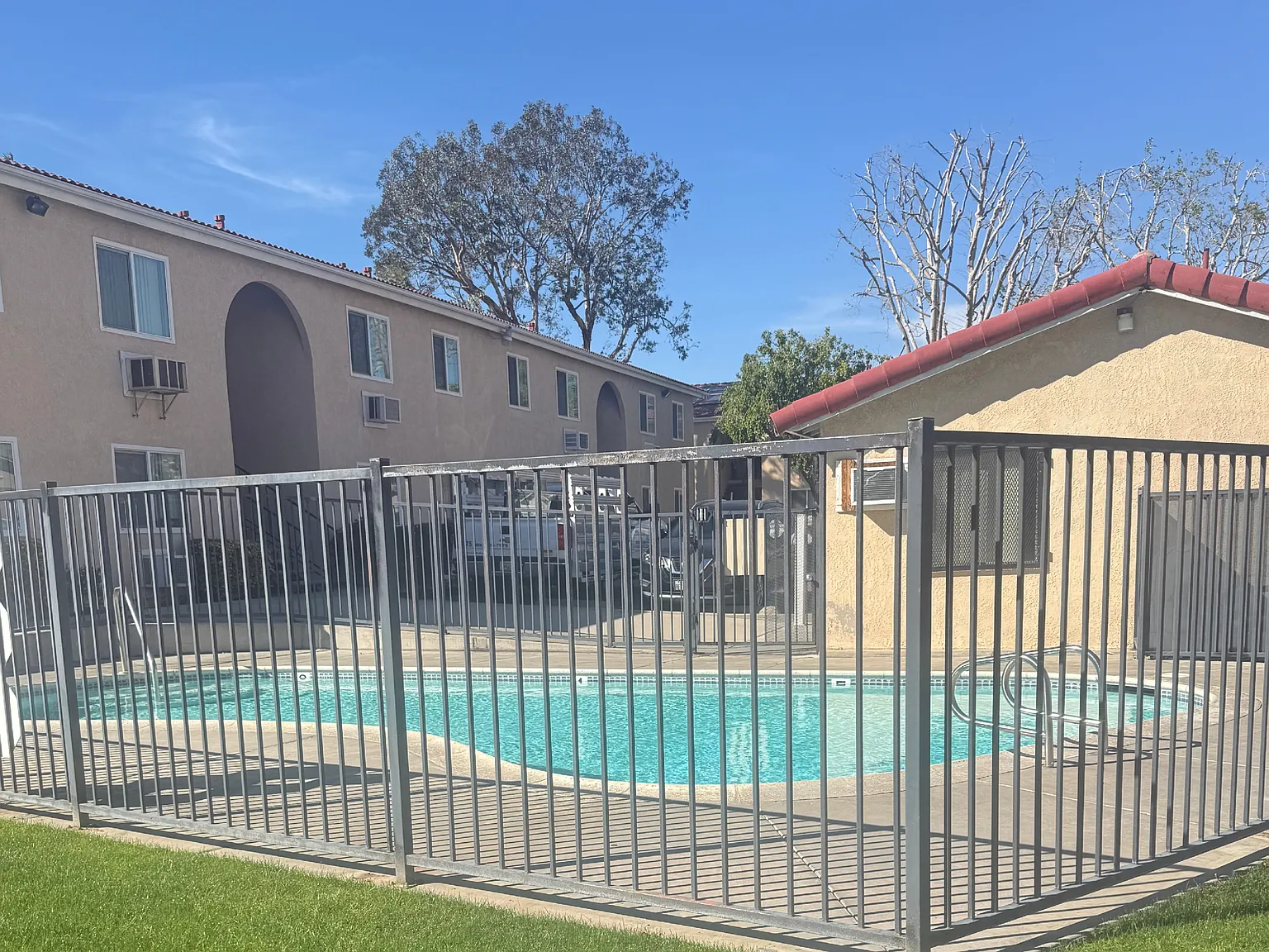 Merrill Apartments — Photo 3