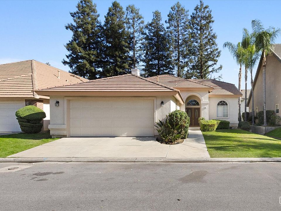 1st image of 134 Stockdale Cir