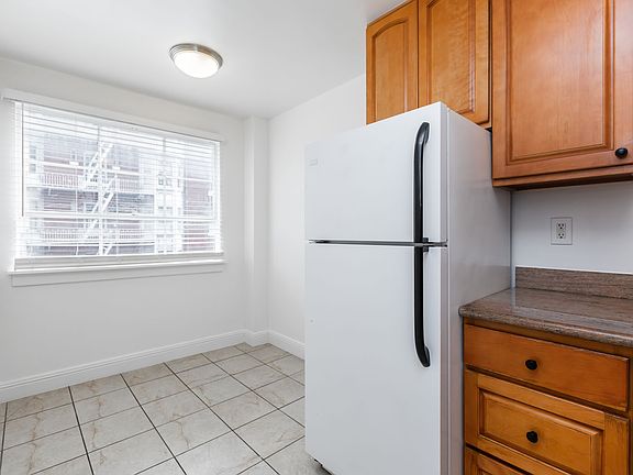5th image of 786 Geary St #301