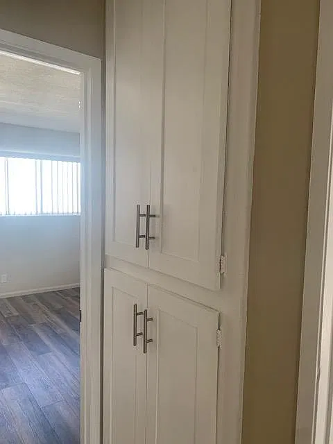 2 bed, 1.5 bath, $2,525 — Photo 4