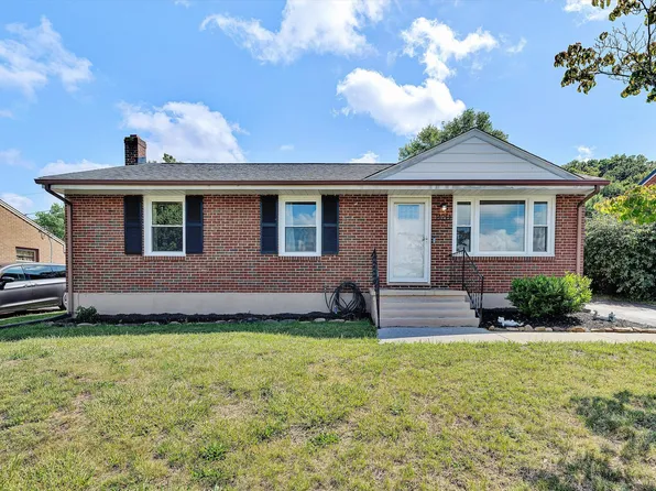 1420 Arrow Dr, Salem, VA 24153