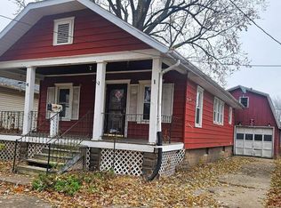 649 Dean Ct, Canton, IL 61520