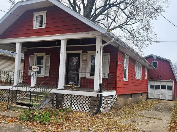 649 Dean Ct, Canton, IL 61520